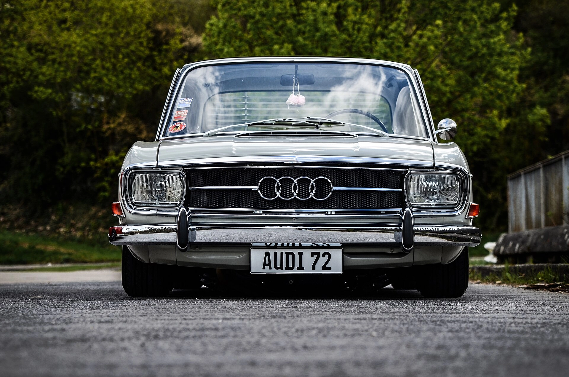 Auto Union F103 (Unsplash)   Copy